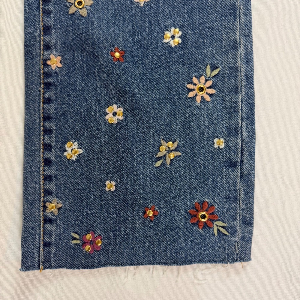 Driftwood Charlotte Cropped Straight Jeans Floral Embroidered Blue Denim 4 NWT - Picture 4 of 14